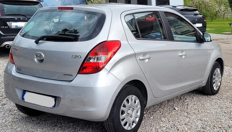 Hyundai i20 cena 9700 przebieg: 137000, rok produkcji 2010 z Kielce małe 191